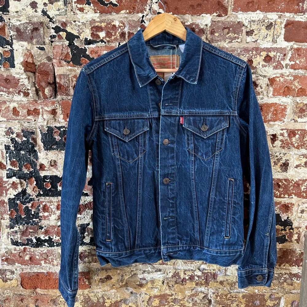 Levis Denim Trucker Jacket Mens Small Dark Wash Blue Jean Button Up Coat S